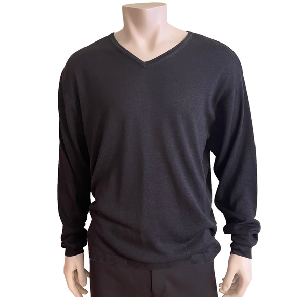 Cutter & Buck Other - Cutter and buck V-neck silk sweater Men Size Large